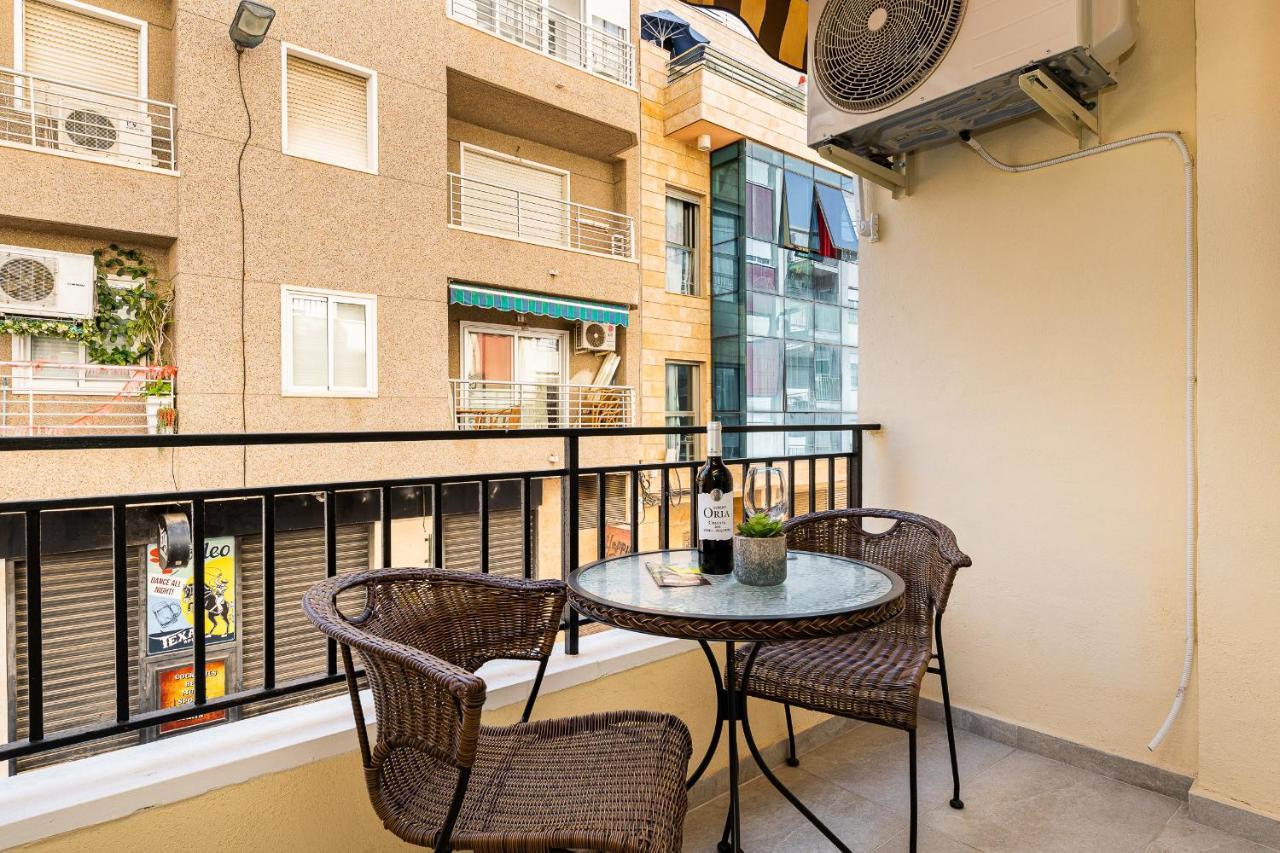 Apolo Beach Front - Sea View Luxury Apartment Torrevieja Bagian luar foto