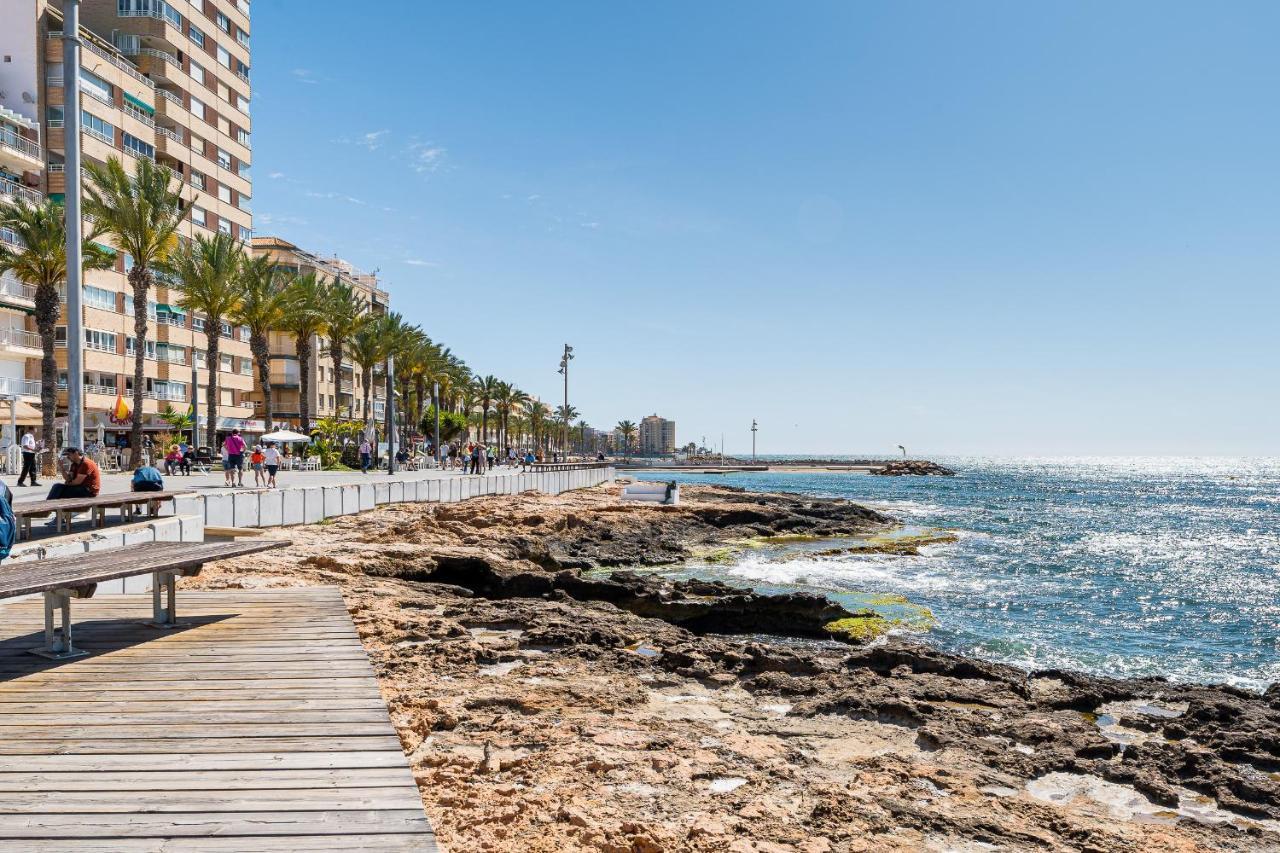 Apolo Beach Front - Sea View Luxury Apartment Torrevieja Bagian luar foto