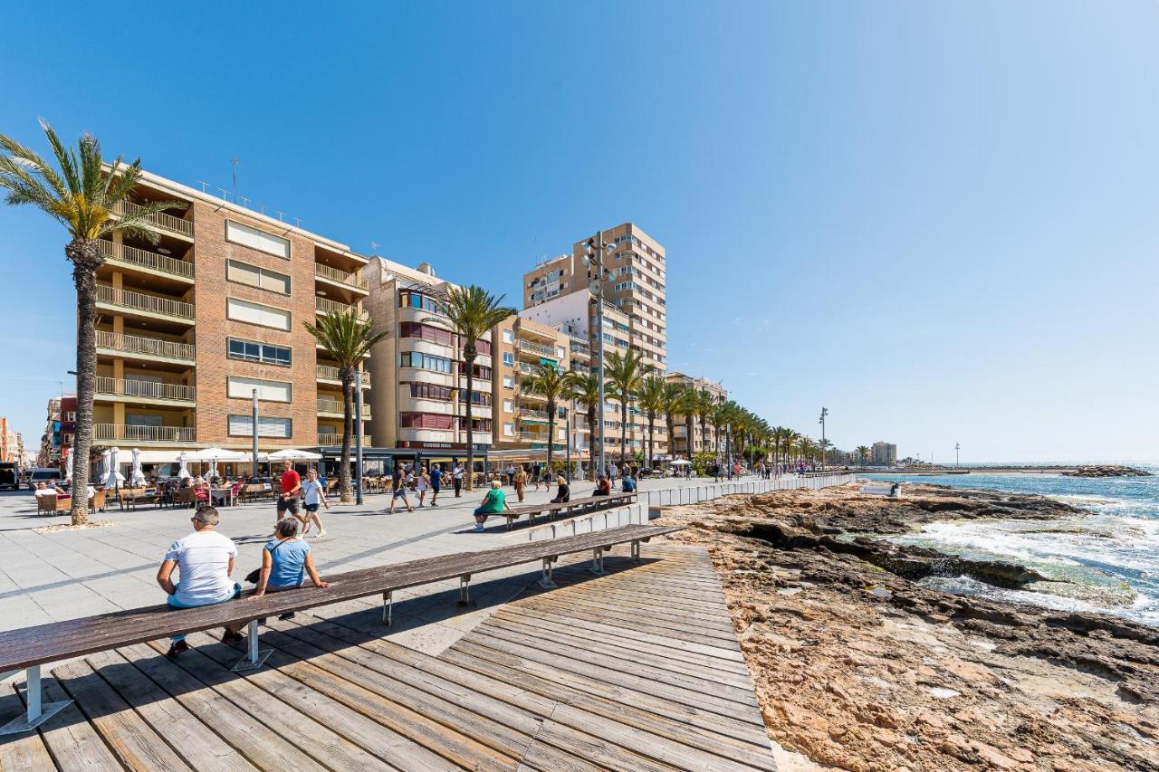 Apolo Beach Front - Sea View Luxury Apartment Torrevieja Bagian luar foto